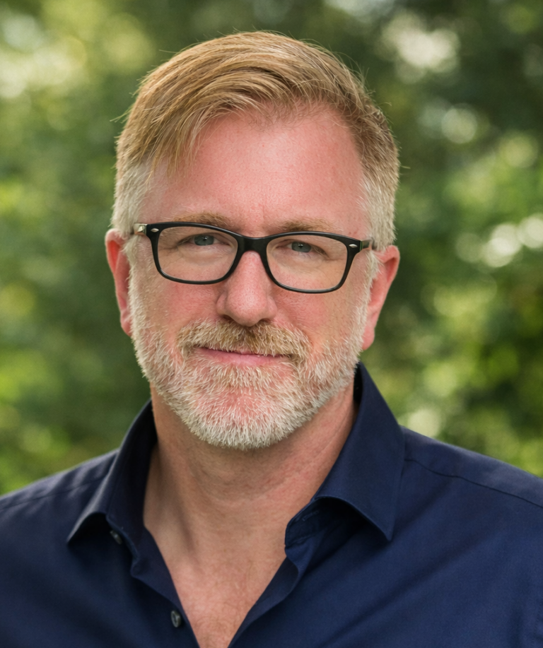 Gus Lott headshot