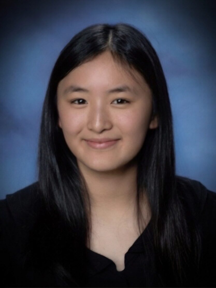 Hillary Yang Headshot